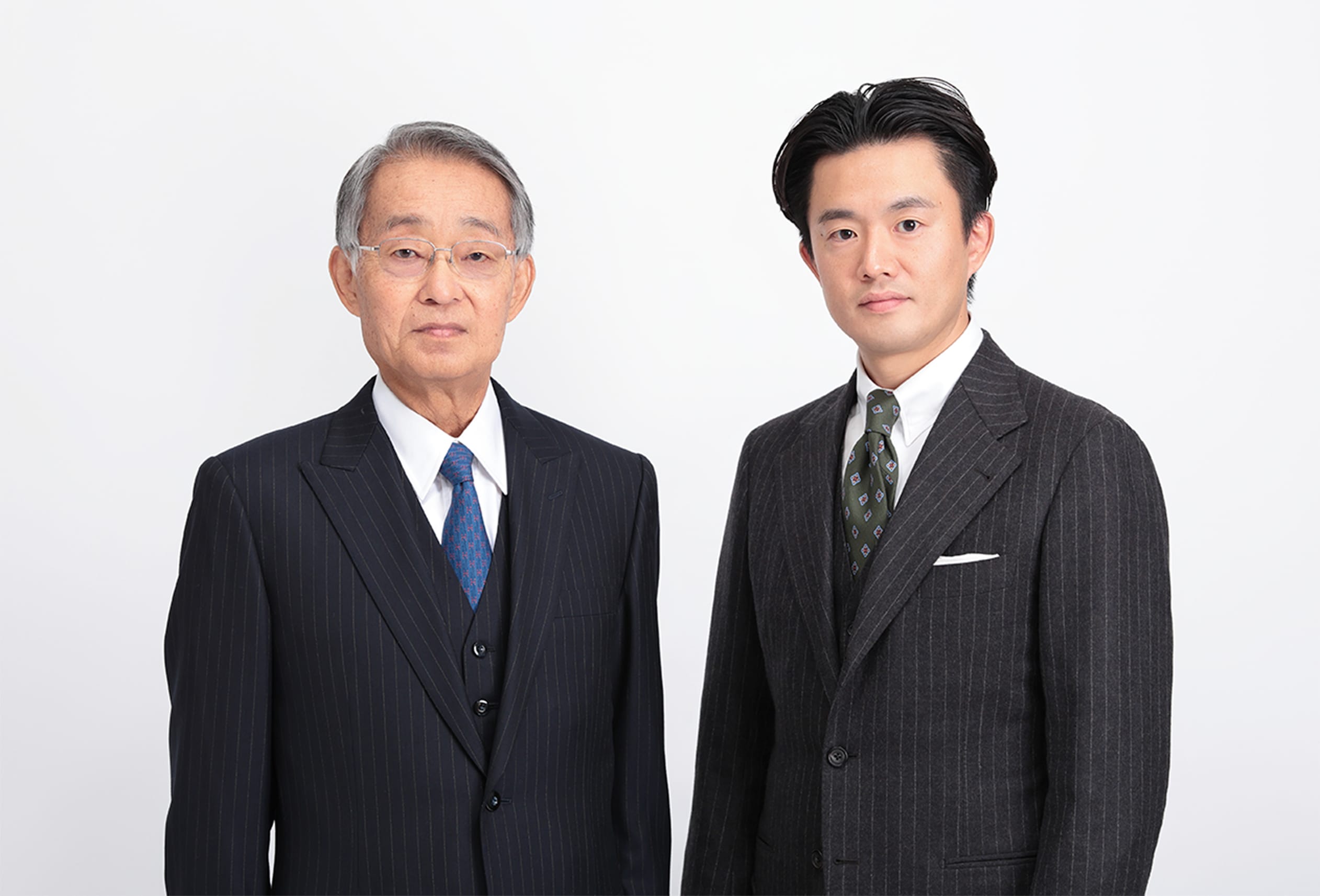 代表取締役会長　山川藤治と
              代表取締役社長　山川隆太